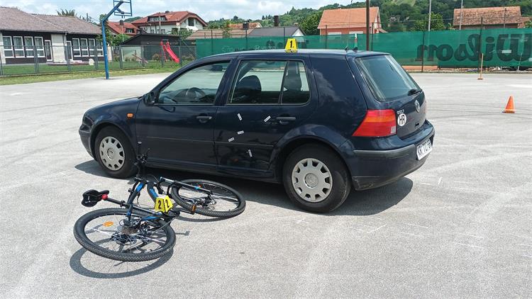 Slika /Novi direktorij/učilica 1.jpg